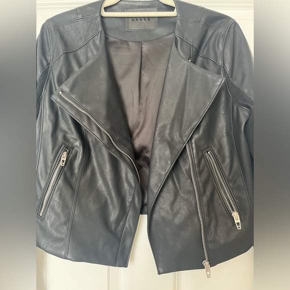 Blank NYC Black Cropped Moto Jacket size S - Picture 3 of 6